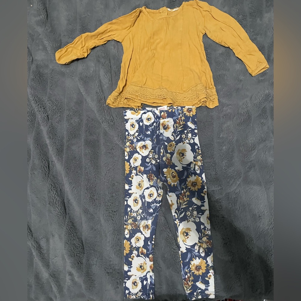 Girls’ Fall Outfit